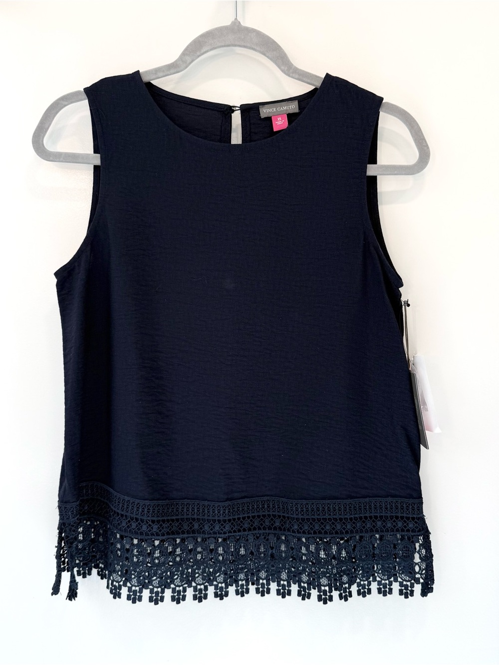 NWT Vince Camuto Navy Sleeveless Lace-Hem Camisole Top
